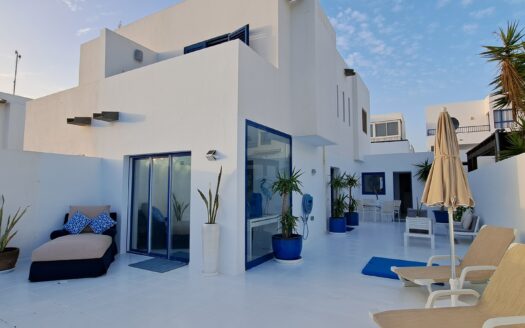 Fantástico Duplex RENOVADO a pocos metros del mar, supermercado y Marina Rubicón-023